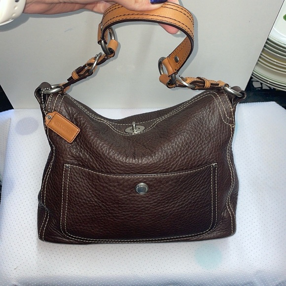 Coach Handbags - Coach ‘Chelsea’ Pebbled Leather Hobo